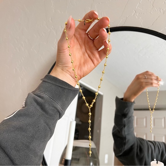 Raw & Rebellious Necklace - Picture 2 of 4